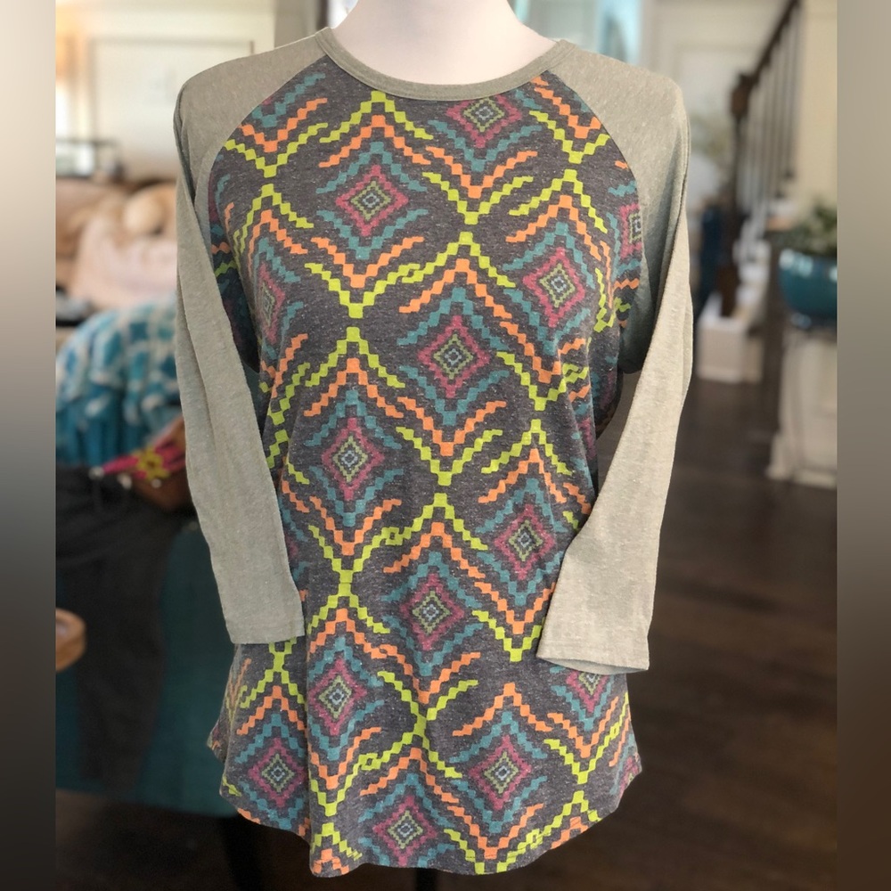 LuLaRoe Randy Tee